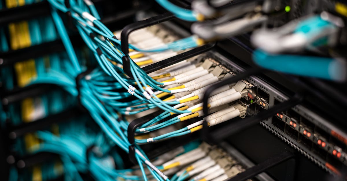 découvrez tout ce que vous devez savoir sur la bande passante : définition, importance, et comment elle influence votre connexion internet. apprenez à optimiser votre expérience en ligne grâce à une meilleure compréhension de la bande passante.